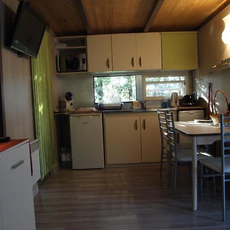 Le Petit Chalet Porticcio  Bagian luar foto